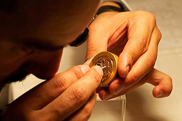 天津卡地亚手表维修位置