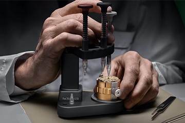 天津卡地亚自动机械表保养地址