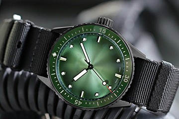 天津卡地亚原厂电池