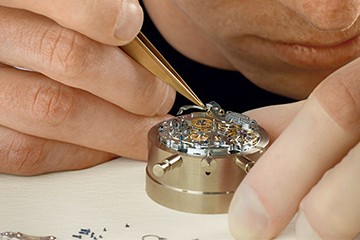 天津卡地亚官售后维修店地址